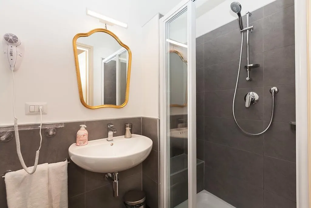 Betty Holiday Valadier Guest House Rome