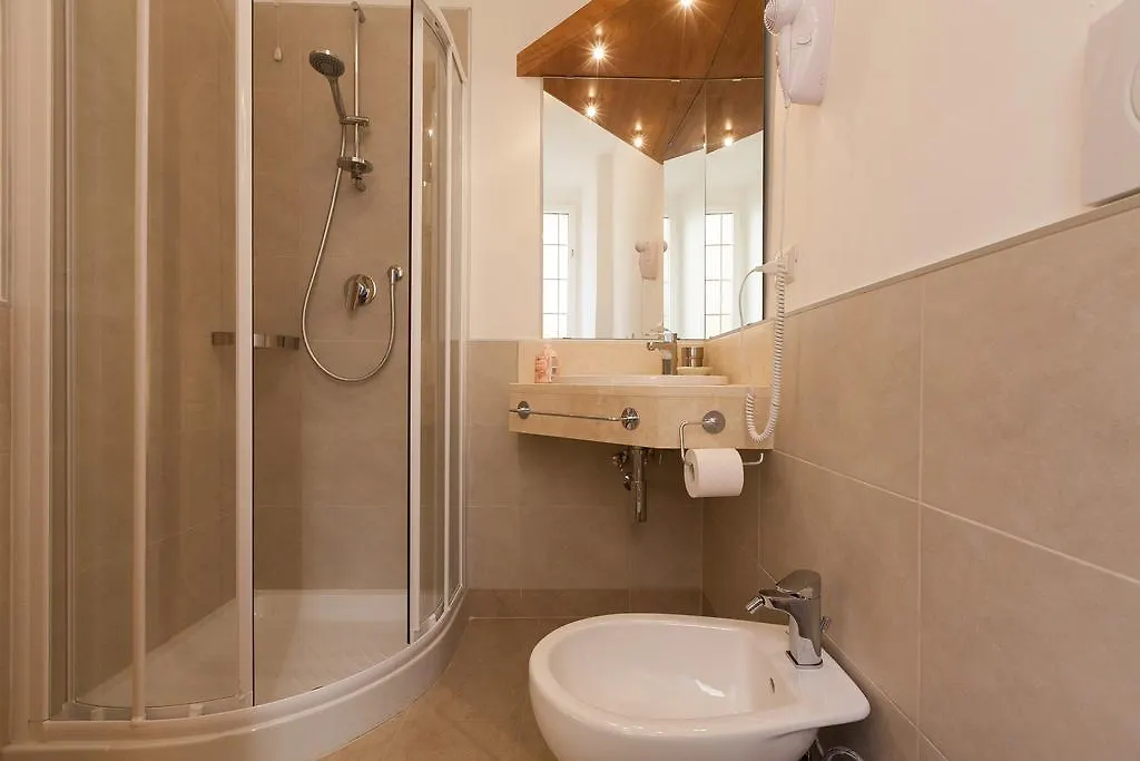Betty Holiday Valadier Guest House Rome